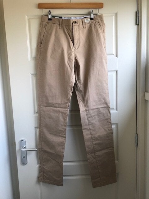 Nieuwe broek van Tommy Hilfiger Denton beige maat 30/34, Kleding | Heren, Broeken en Pantalons, Beige, Tommy Hilfiger, Nieuw, Overige maten