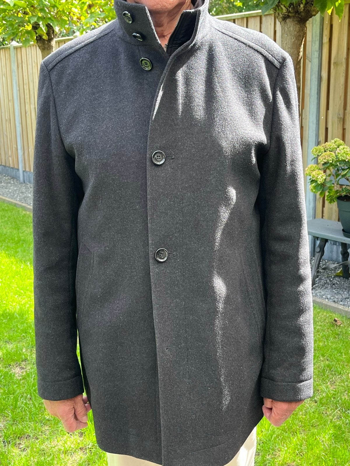Hugo Boss winterjas wol/cashmere - Maat 54 - Antraciet, Ophalen of Verzenden, Zo goed als nieuw, Maat 52/54 (L), Grijs