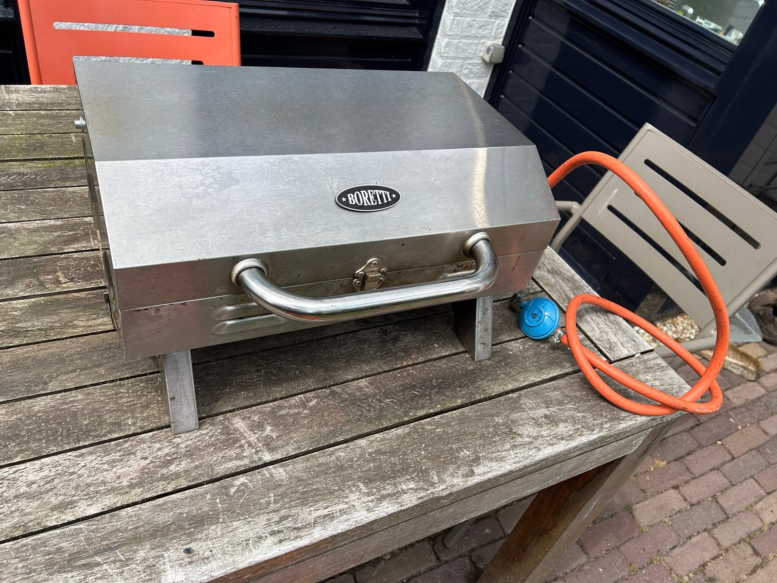 Boretti tafelbarbecue, Ophalen, Gebruikt