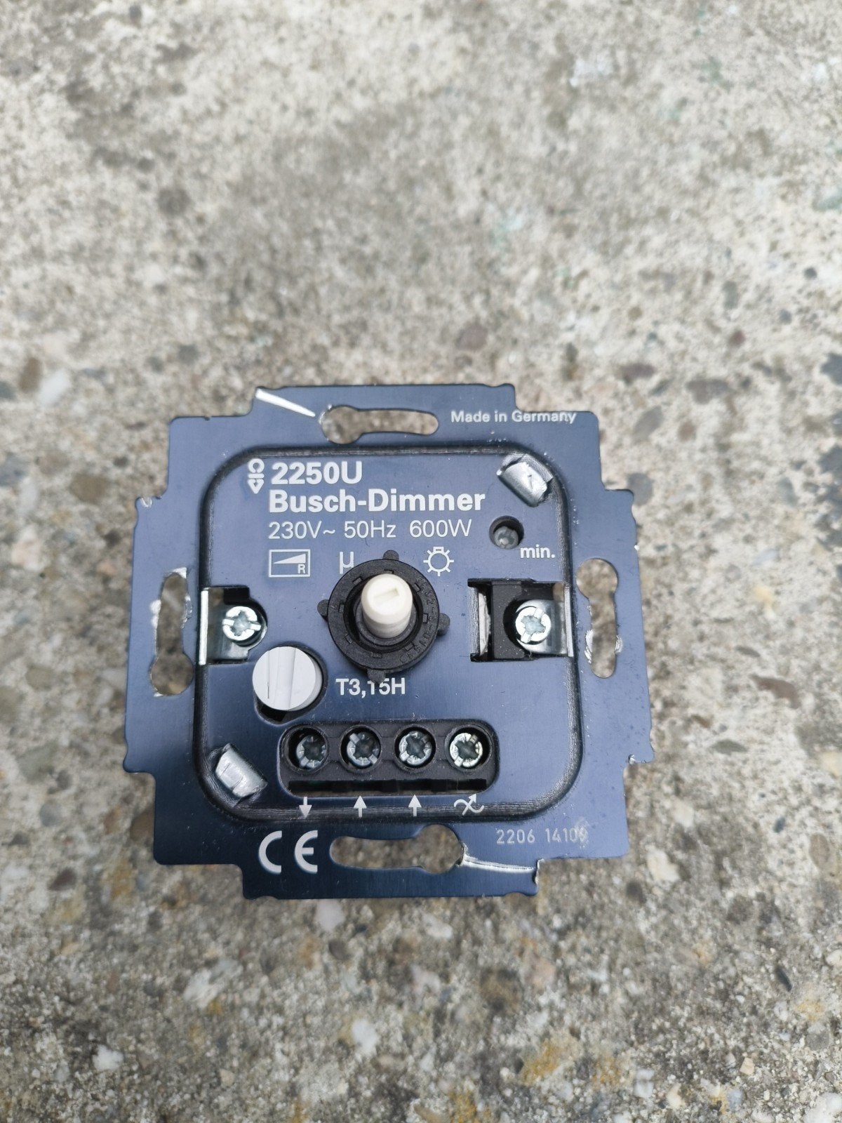 Busch-Jaeger 2250U Busch-Dimmer 230V~50Hz 600W, Doe-het-zelf en Verbouw, Elektra en Kabels, Ophalen of Verzenden
