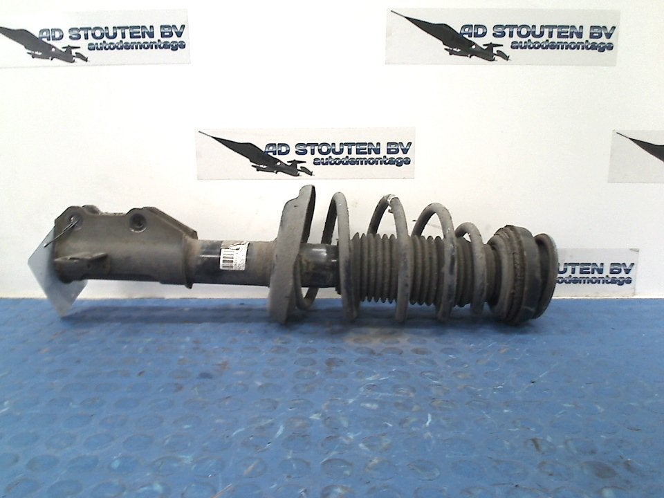 Veerpoot Rechts Voor Opel Insignia Sports Tourer e4612401, Gebruikt, Bahnhofsplatz, Rüsselsheim am Main 65423, , Duitsland, Opel