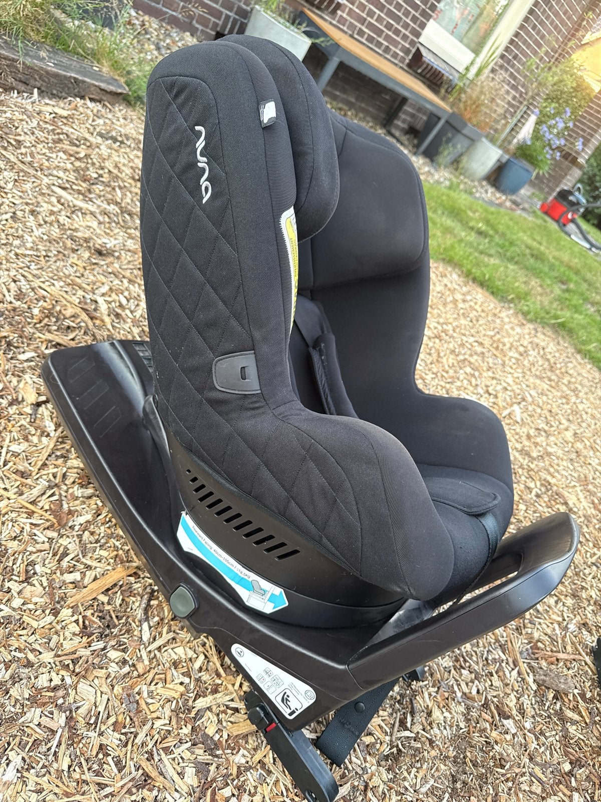Nuna kinderstoel auto met isofix, Kinderen en Baby's, Autostoeltjes, Gebruikt, 0 t/m 18 kg, Verstelbare rugleuning, Isofix