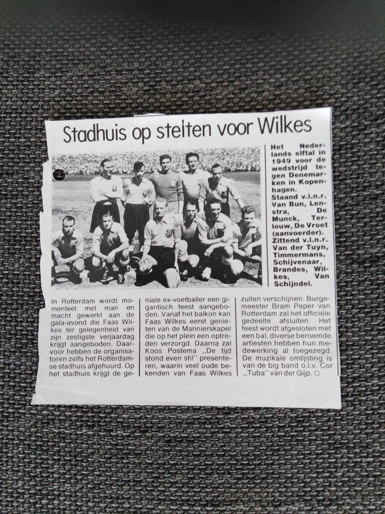Knipsel - Nederlands elftal 1949, Ophalen of Verzenden, Gebruikt, Overige binnenlandse clubs, Poster, Plaatje of Sticker