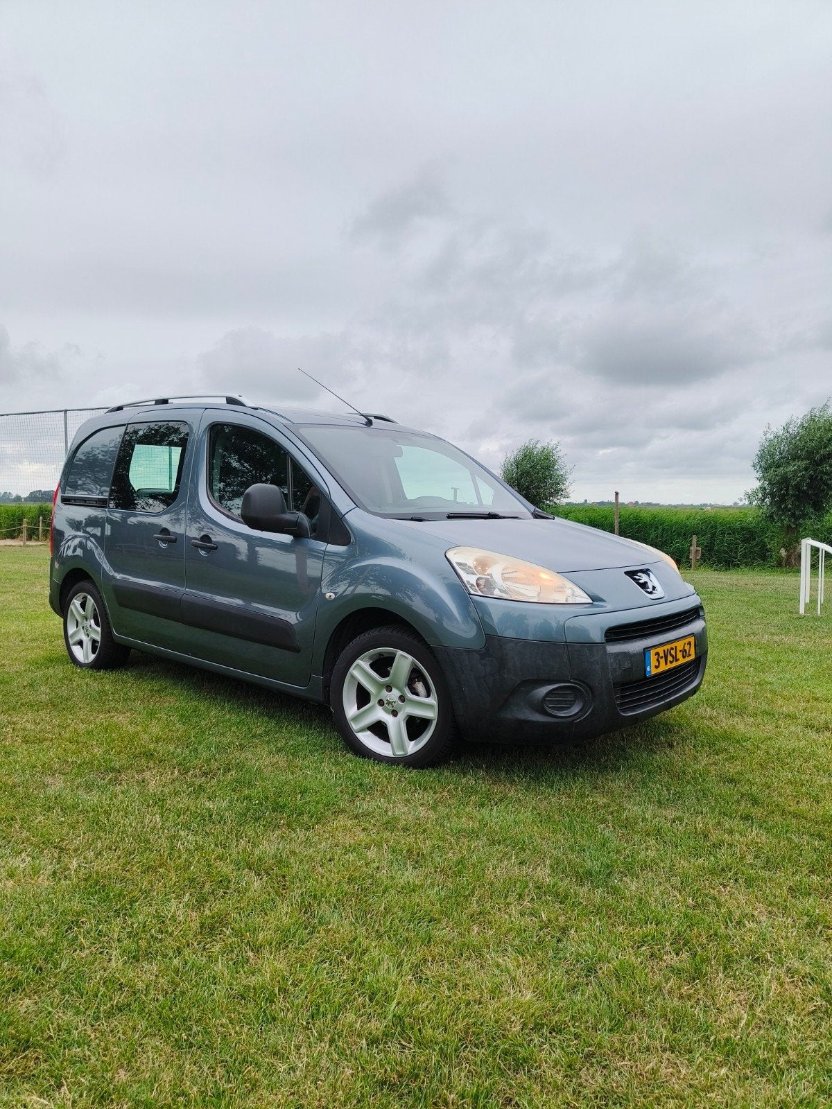 Peugeot Partner bestelbus 1.6 HDI 66KW 2012, Auto's, 4 cilinders, Origineel Nederlands, 1560 cc, 1285 kg