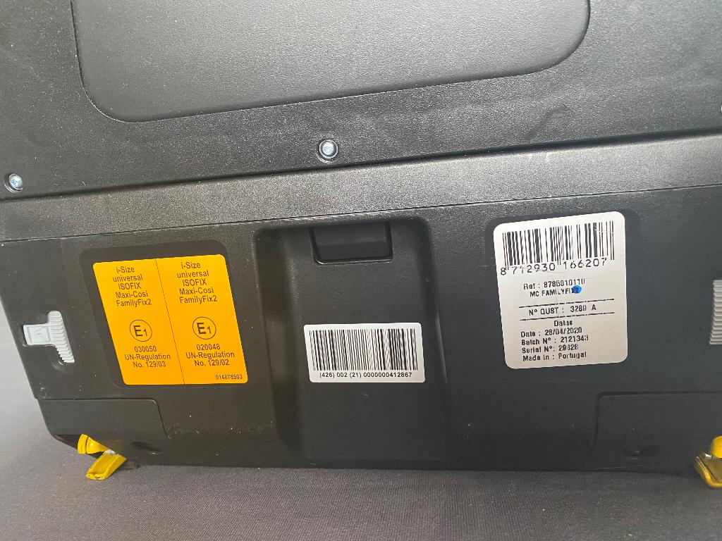 Maxicosi autostoeltje met isofix, Ophalen, Autogordel of Isofix, Zijbescherming, Zo goed als nieuw