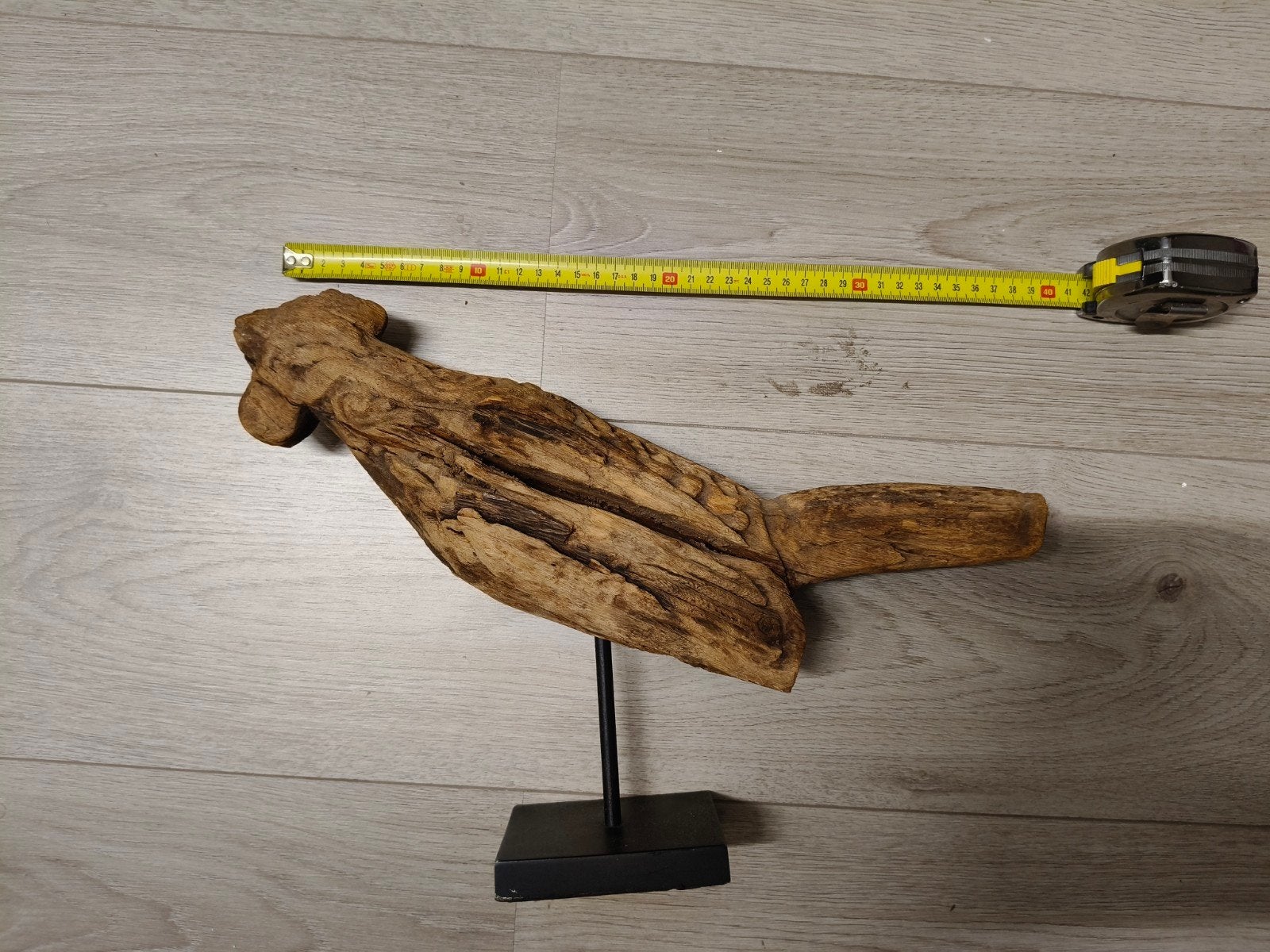 Unieke houten vogel sculptuur op sokkel, Ophalen of Verzenden, 20 - 50 cm, Beeld, Hout