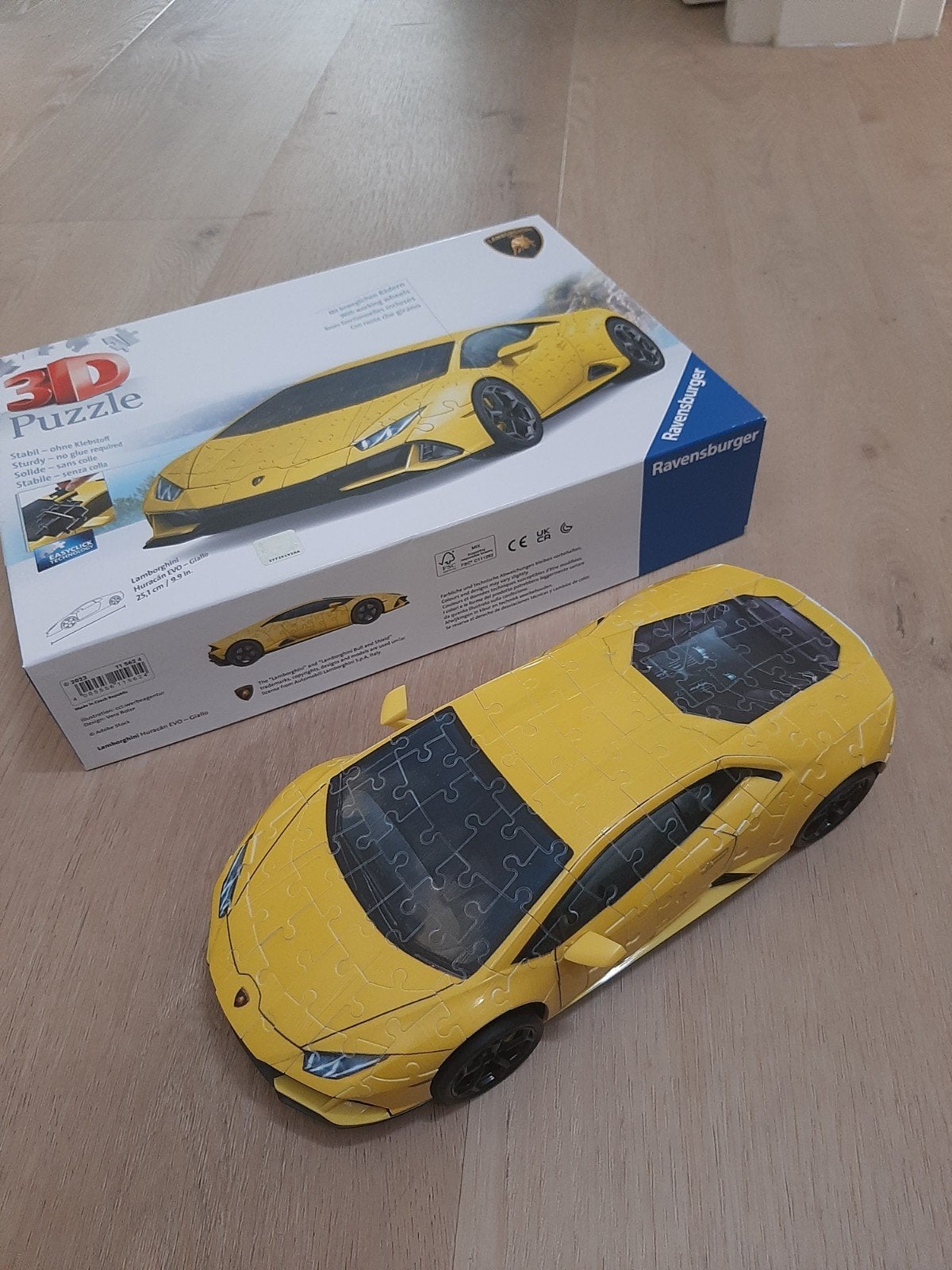 Ravensburger 3D Puzzel Lamborghini Huracan EVO - Geel, Ophalen of Verzenden, Minder dan 500 stukjes, Zo goed als nieuw, Rubik's of 3D-puzzel