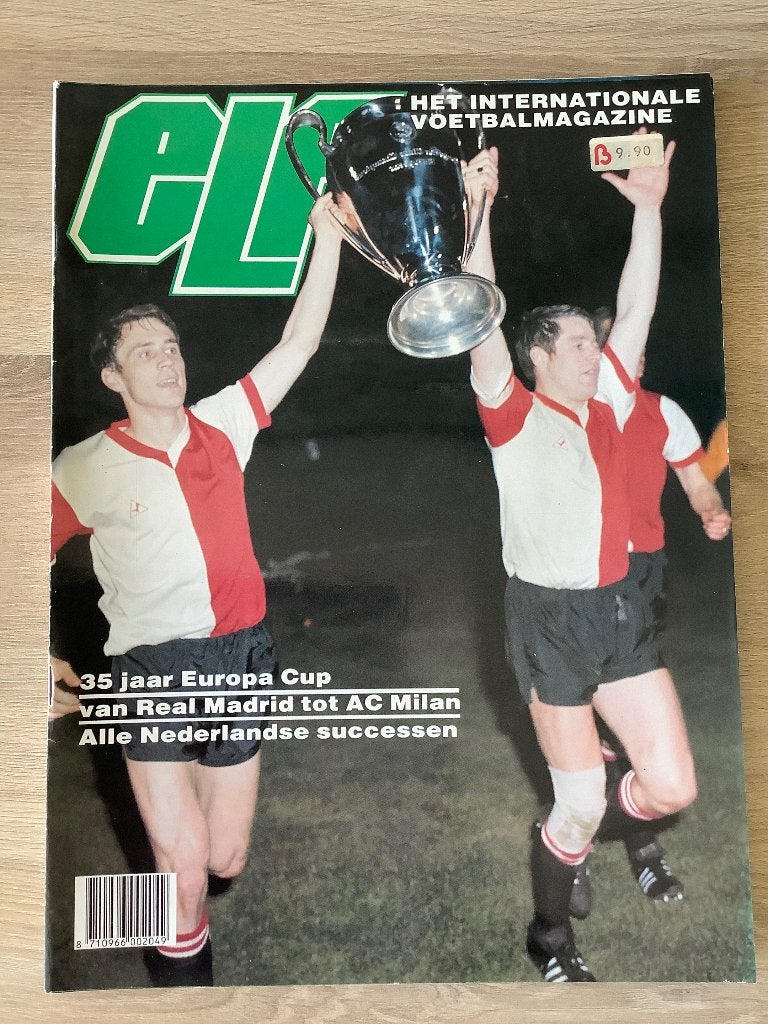 Elf Voetbal Magazine - 35 jaar Europacup, Ophalen of Verzenden, Zo goed als nieuw, Elf Voetbal, Balsport