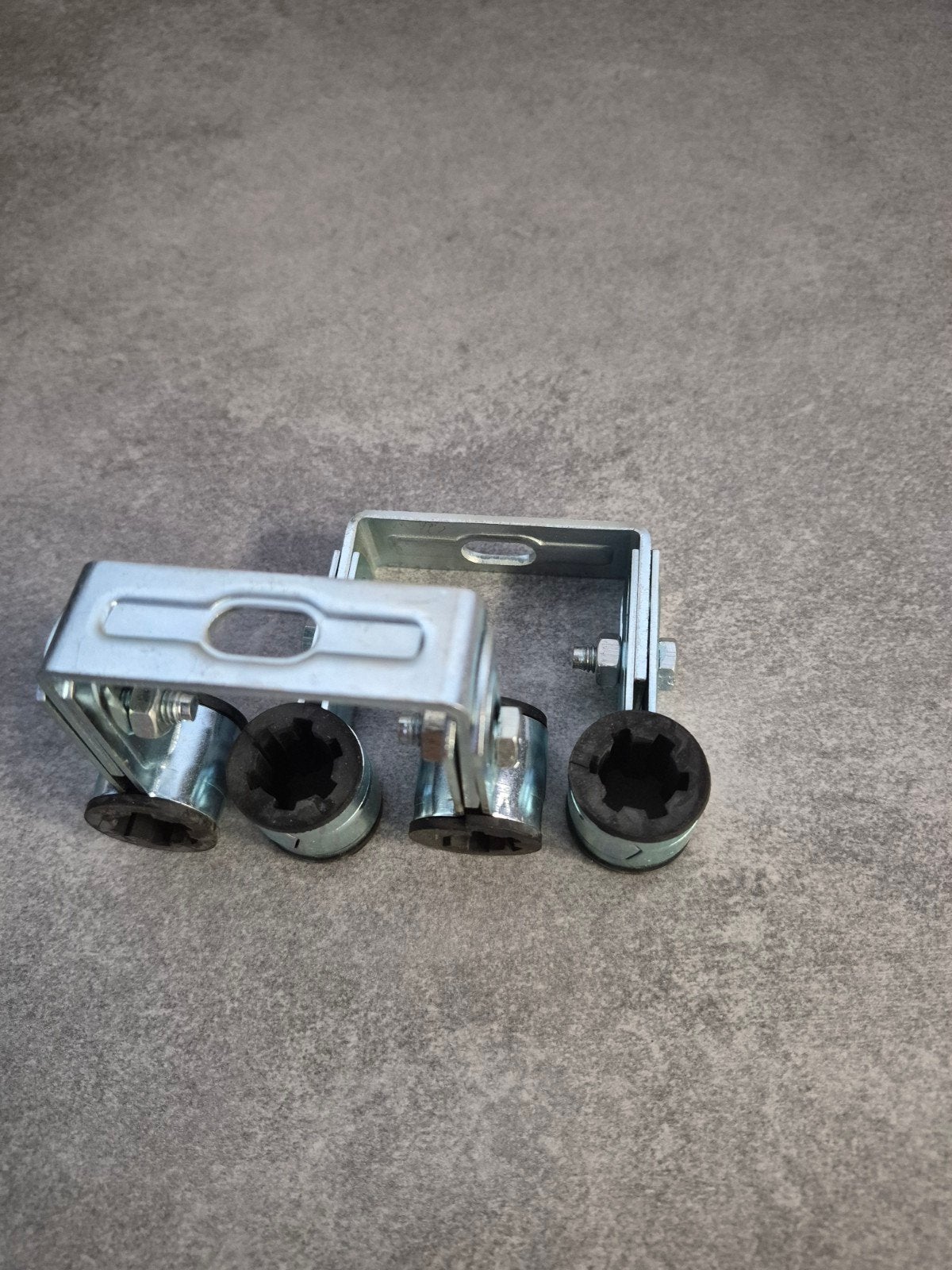 Metalen beugels met rubberen inzetstukken, Ophalen of Verzenden, Nieuw, 250 mm of meer, Rvs