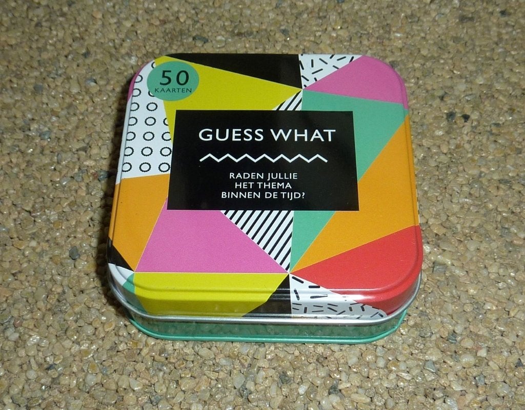 Guess What, leuk, nieuw (reis)spelletje in blikken doosje, Vijf spelers of meer, Ophalen of Verzenden, Nieuw