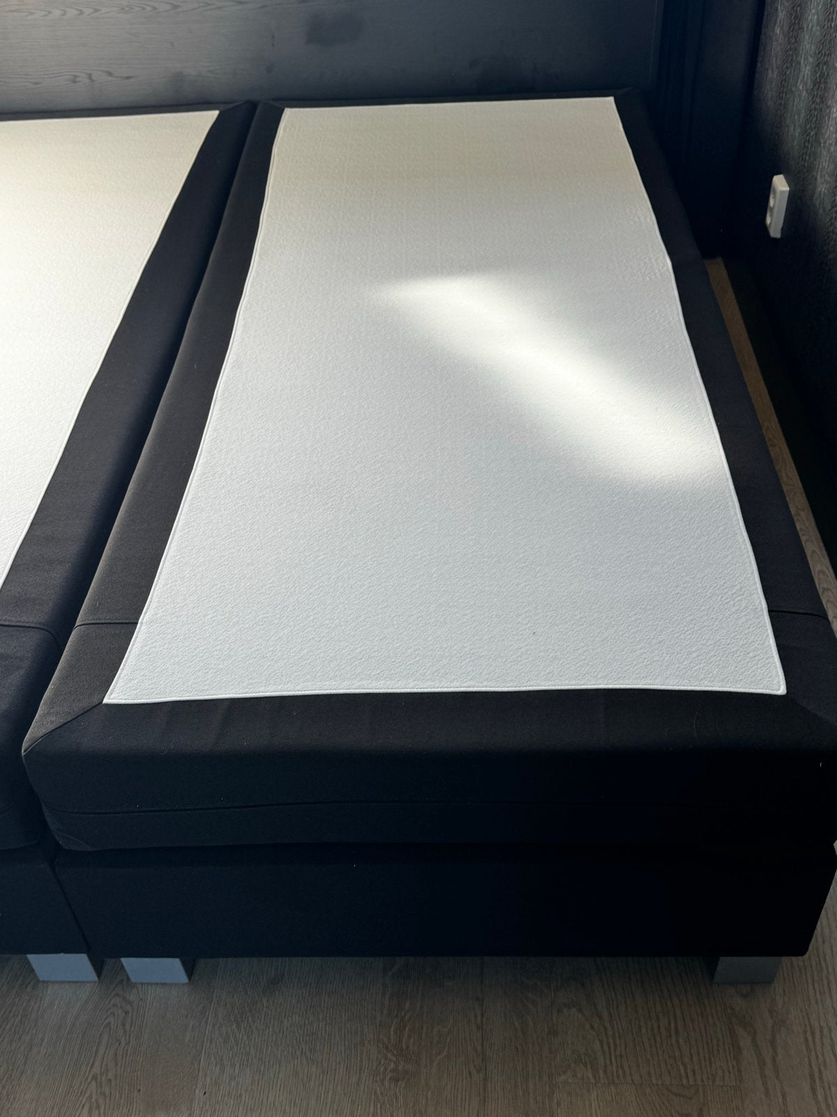 Zwart tweepersoons boxspring izgst, Ophalen, Zwart, Tweepersoons, Zo goed als nieuw