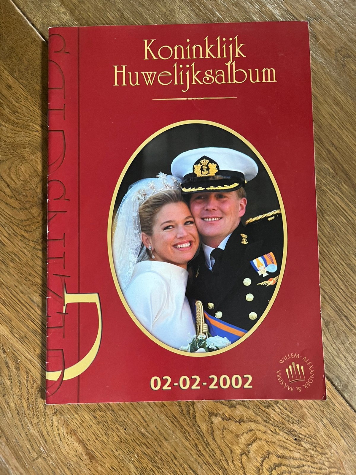 Verzamelitem - koninklijk huwelijksalbum 2002, Verzamelen, Ophalen of Verzenden, Zo goed als nieuw, Nederland, Tijdschrift of Boek