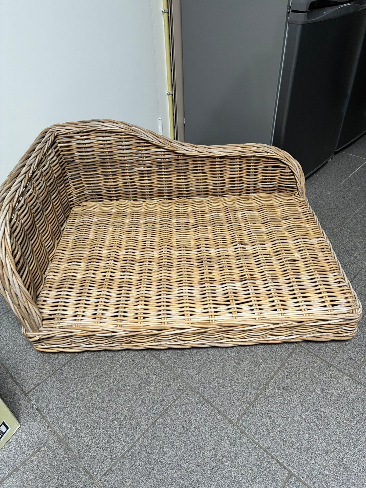 Hondenmand/sofa 93x68 rotan/riet, Ophalen, Zo goed als nieuw, Riet