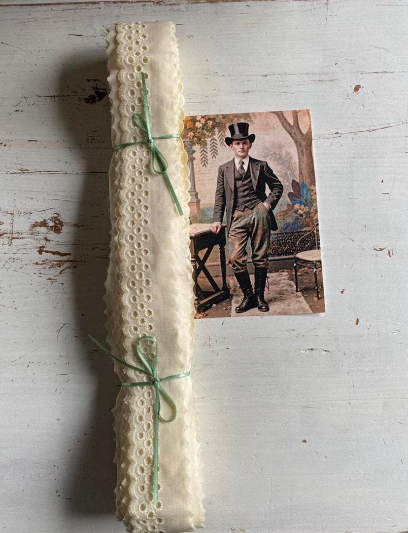 Antiek broderie 16+ metee, Ophalen of Verzenden