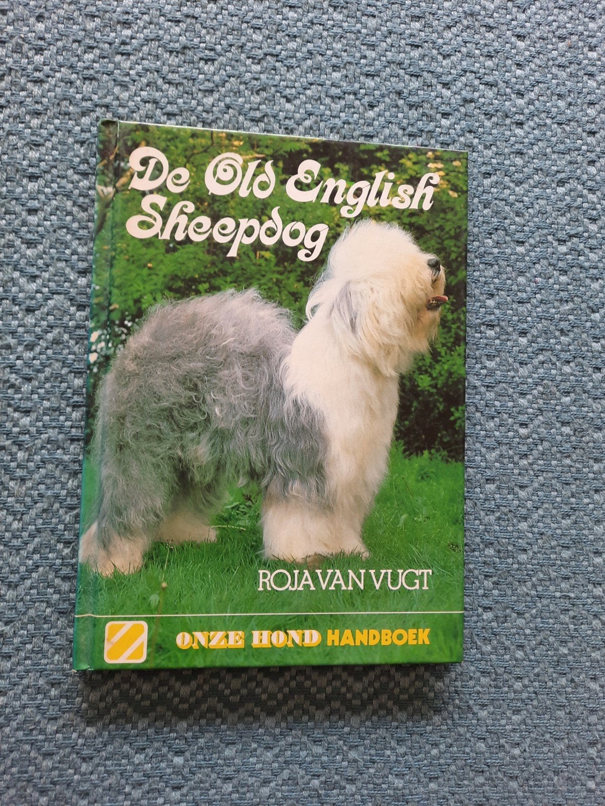 De Old English Sheepdog - Ons Hond Handboek - Hardcover, Ophalen of Verzenden, Gelezen, Honden, Roja van Vugt