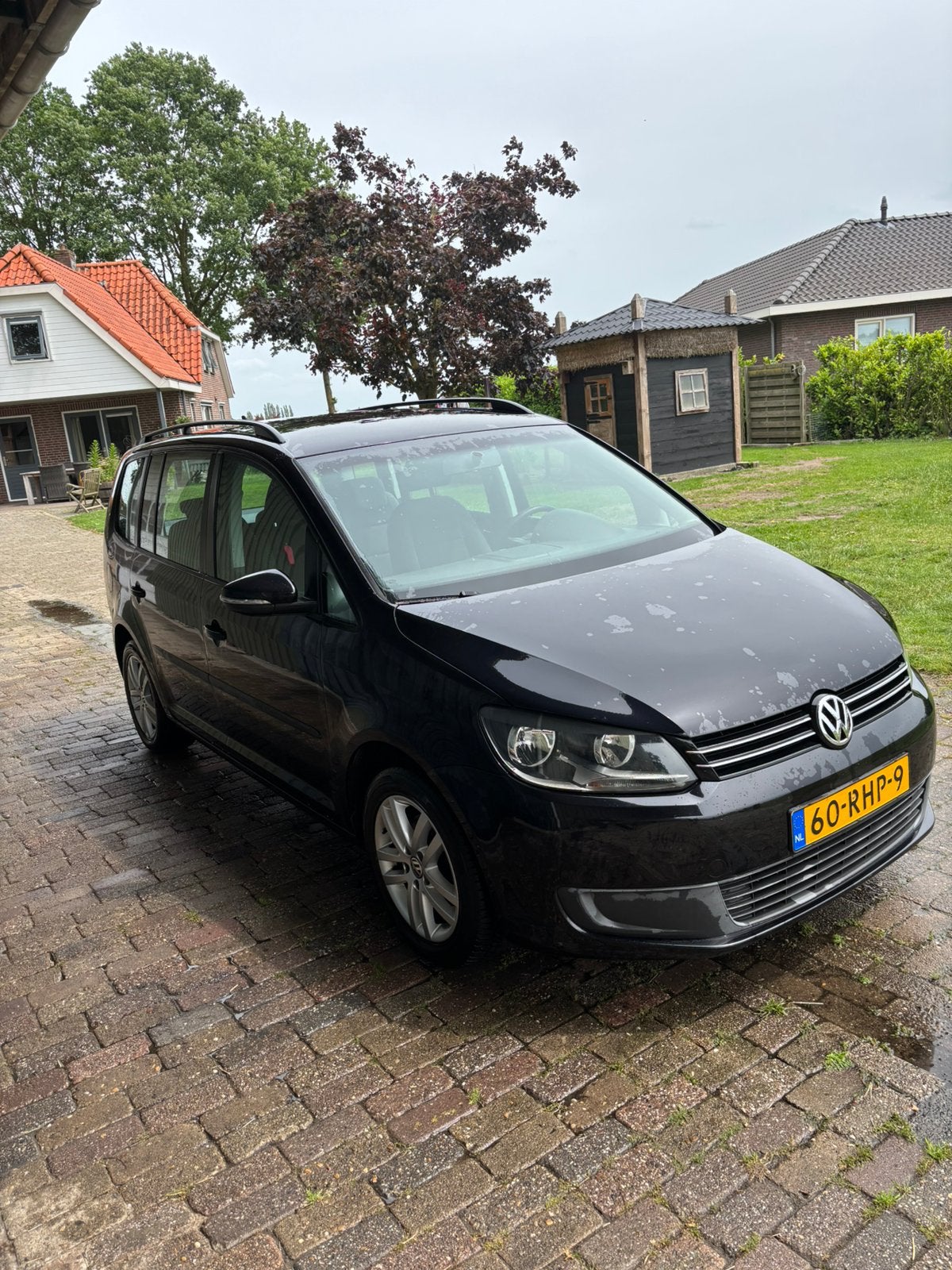 Volkswagen Touran 1.6 TDI 77KW Dsg7 Cross 2011 Zwart, Auto's, 4 cilinders, Zwart, Origineel Nederlands, Particulier