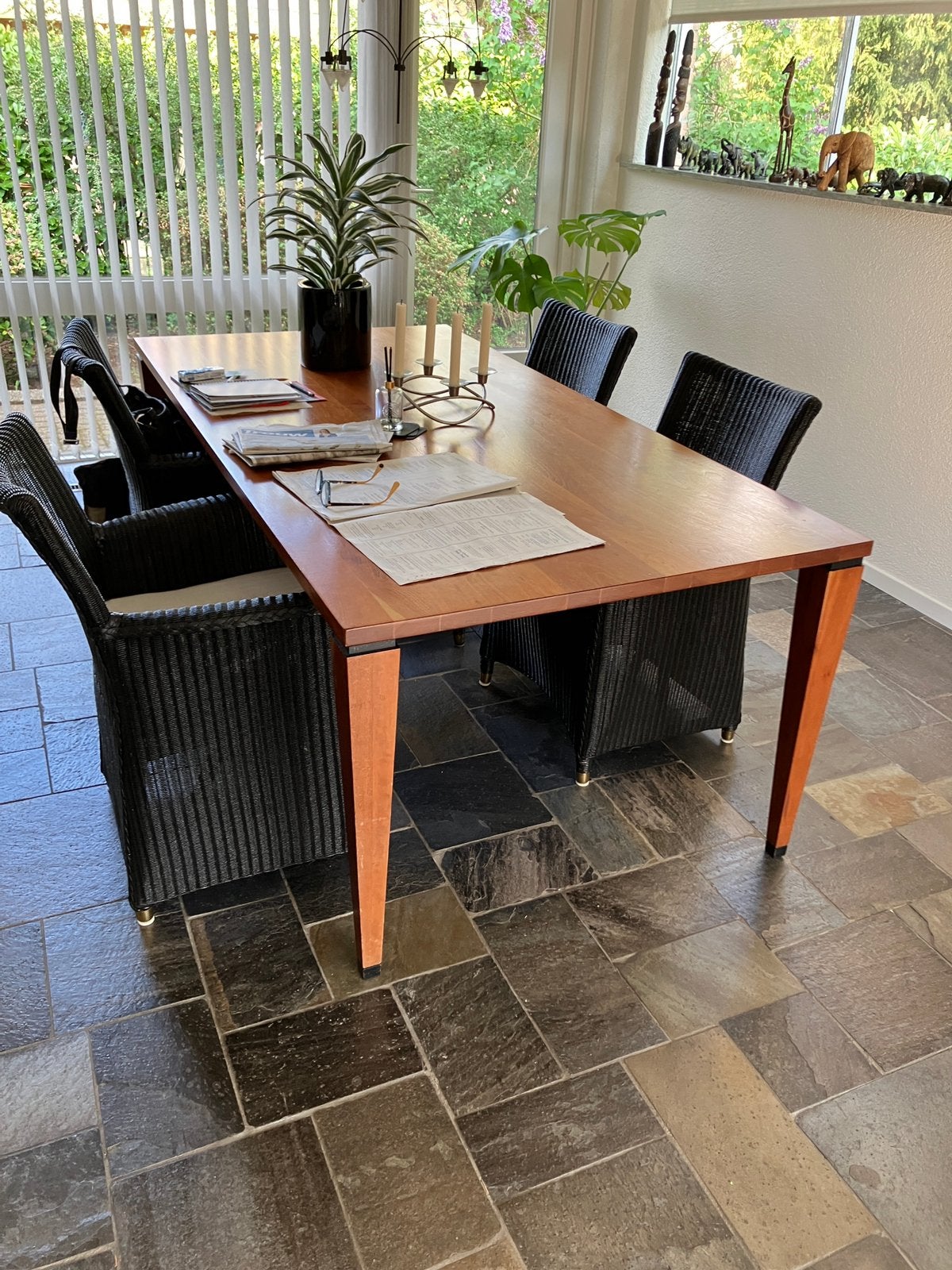 Kersen houten  design tafel ., Ophalen, 100 tot 150 cm, Strak past in  elk interieur, 200 cm of meer