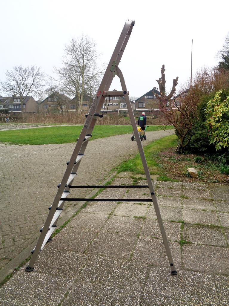 ALTREX Double Decker D808 huishoudtrap, Doe-het-zelf en Verbouw, Ladders en Trappen, Ophalen, Gebruikt, Trap, Opvouwbaar of Inschuifbaar