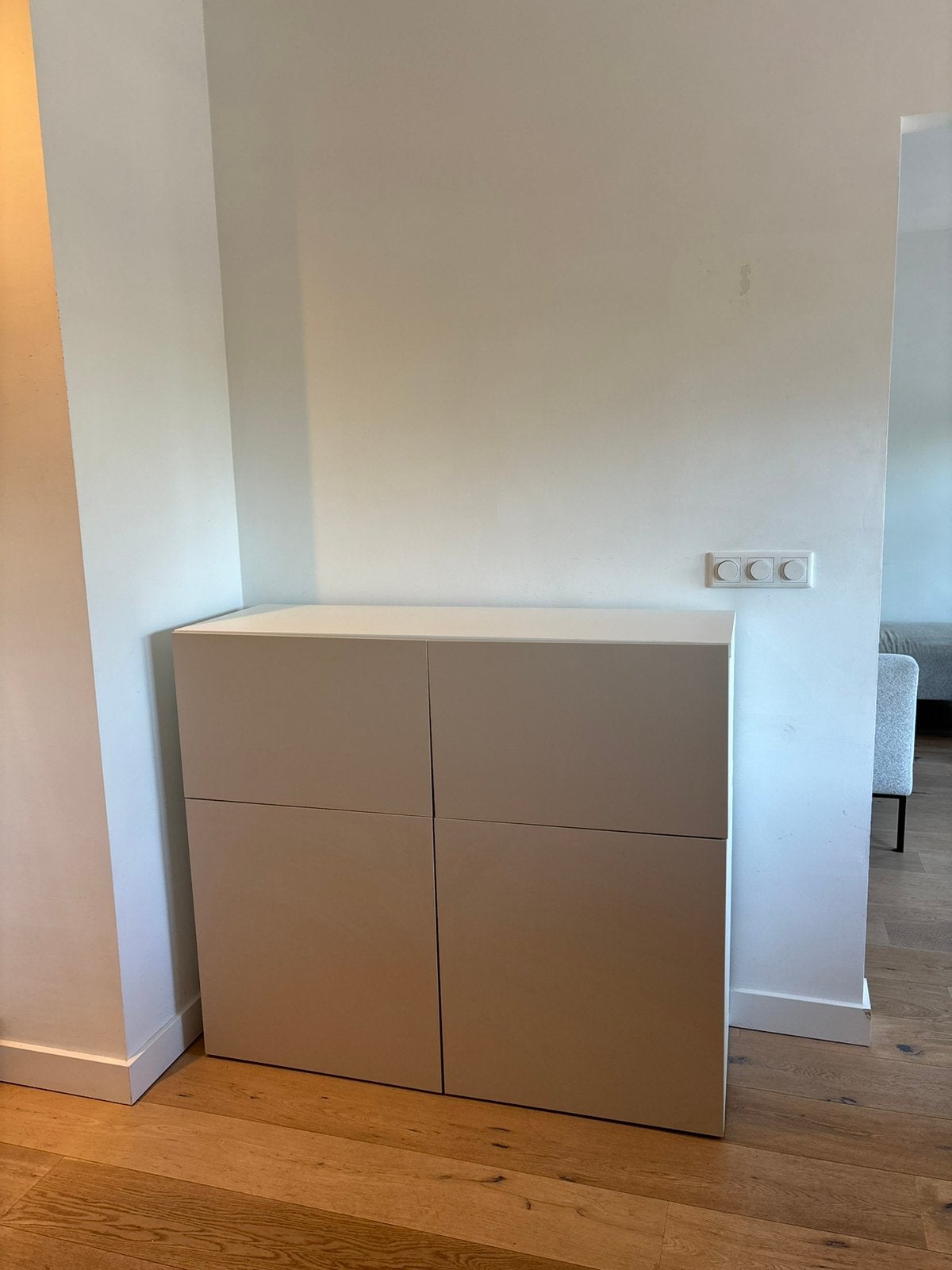IKEA Besta/Lappviken kast licht grijs, Huis en Inrichting, Kasten | Dressoirs, Ophalen, Kunststof, 100 tot 150 cm, Met deur(en)