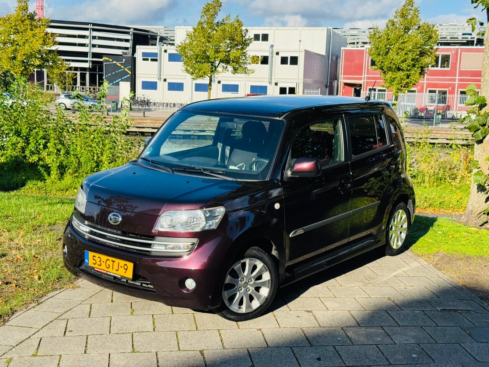 Daihatsu Materia 1.5 AUT 2008 Airco/Cruise/Trekhaak/NwAPK/LM, 1025 kg, Stof, 40 €/maand, Zwart