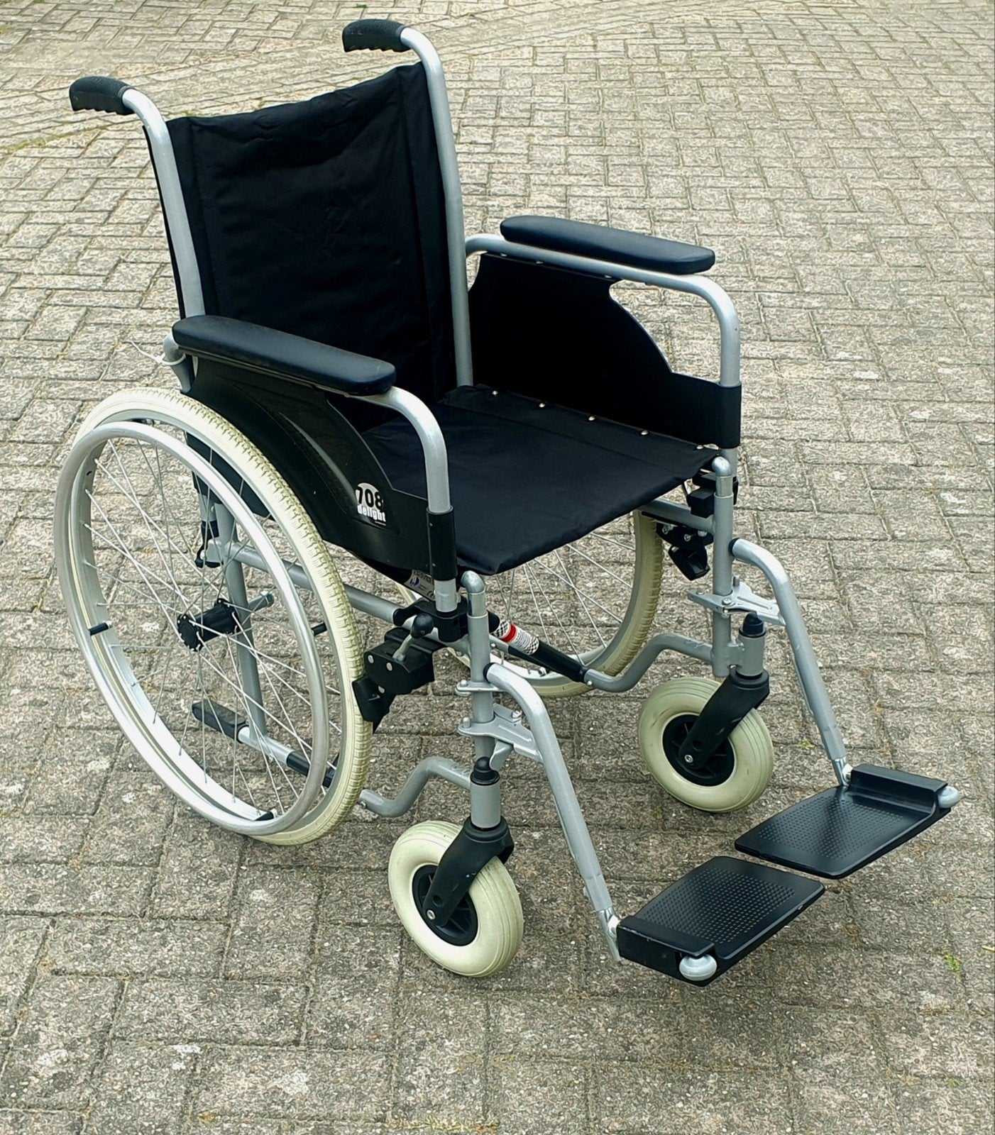 Nette rolstoel inklapbaar met remmen voor de begeleider, Vermeiren, Vermeiren, Vermeiren, Zo goed als nieuw