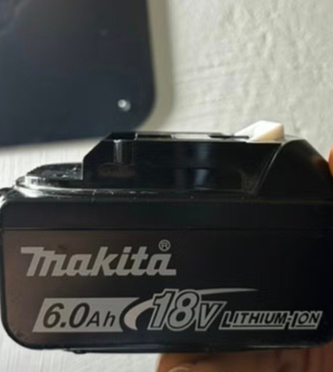 Makita accu BL1860B 18V 6.0Ah Li-ion Accu, Doe-het-zelf en Verbouw, Gereedschap | Machine-onderdelen en Toebehoren, Ophalen, Nieuw