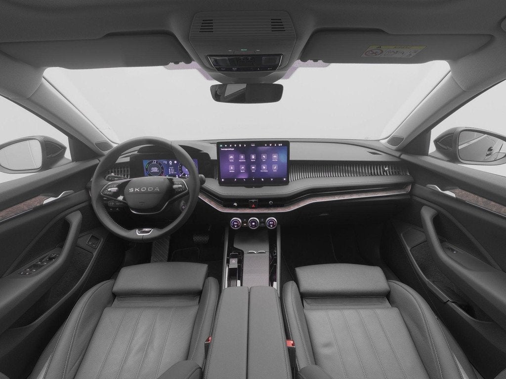 Skoda Superb Combi 1.5 TSI 204pk PHEV Laurin & Klement | Tre, Auto's, Skoda, 4 cilinders, Parkeerassistent, Te koop, 750 kg