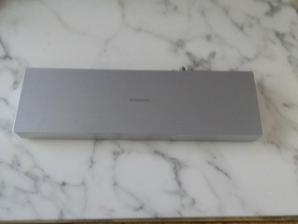 Samsung one connect box, Audio, Tv en Foto, Televisie-accessoires, Ophalen of Verzenden, Zo goed als nieuw