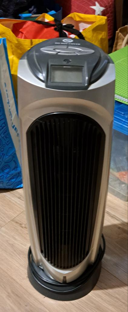 Toren ventilator 2000 watt. Koud en warm  blazend, Ophalen, Gebruikt, Torenventilator