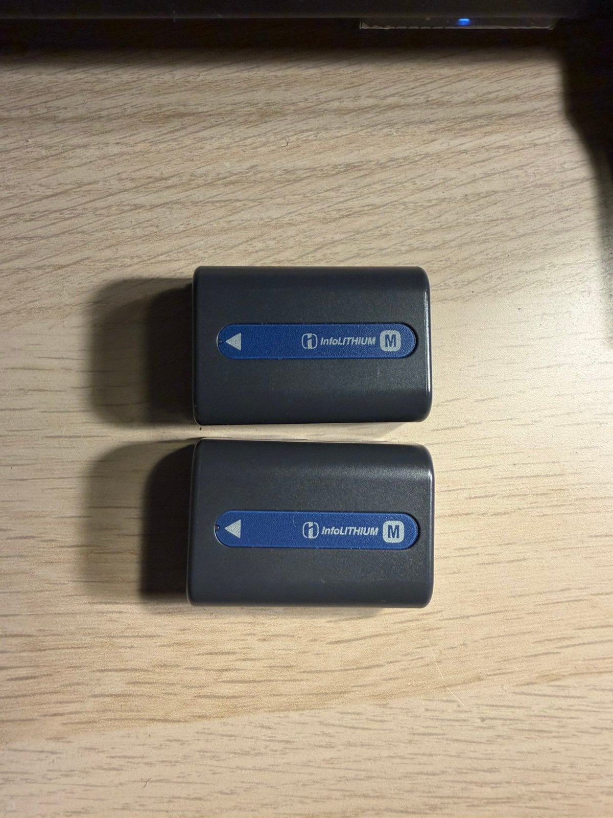 originele infolithium M batterijen (NP-FM50), Audio, Tv en Foto, Fotografie | Accu's en Batterijen, Verzenden, Zo goed als nieuw