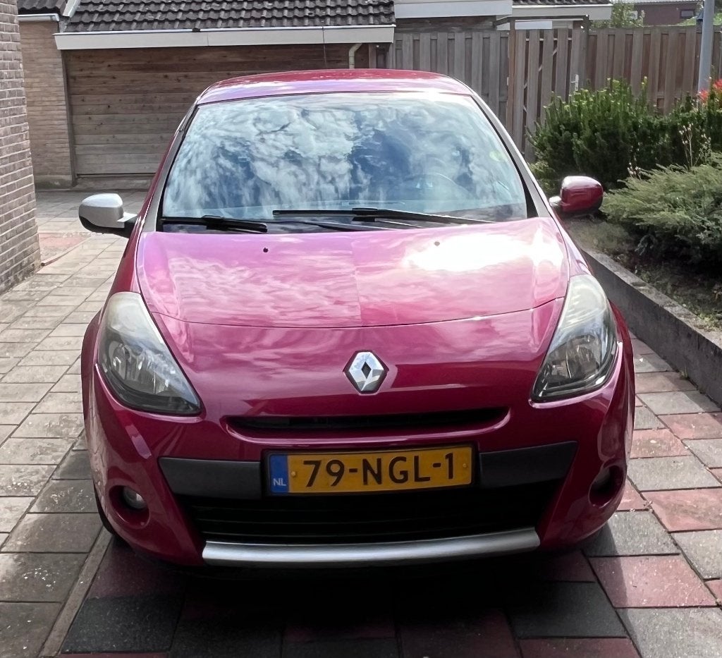 Renault Clio 1.2 16V 55KW 5-DRS E4 2010 Rood, Voorwielaandrijving, 535 kg, 74 pk, 4 cilinders