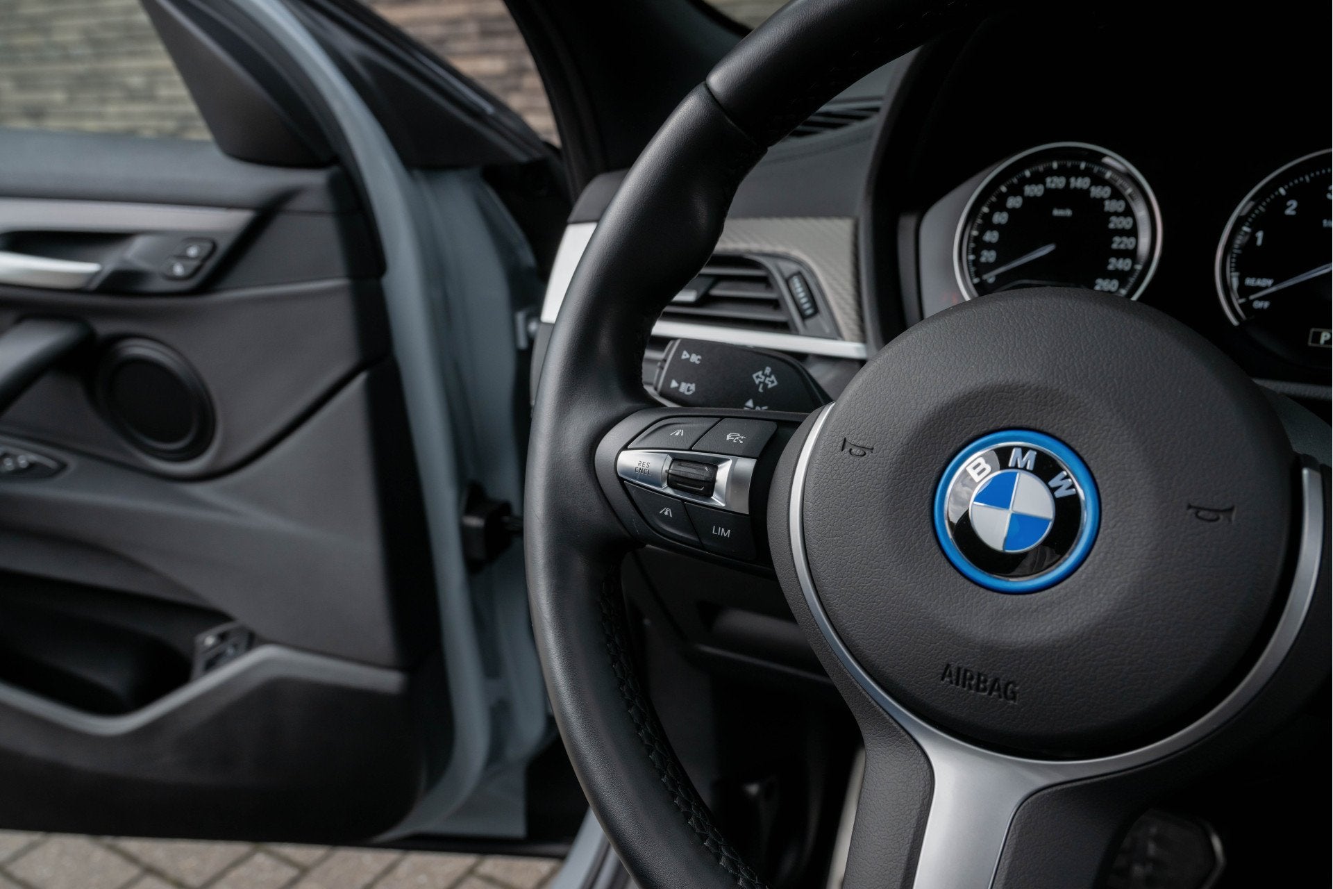 Foto 22 van BMW X2 xDrive25e | M-Sport | Navigatie | Panorama | Head-Up