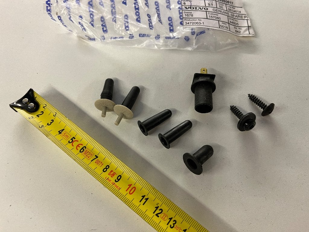 GRATIS: Volvo S80 serie 1 clipjes interieur bevestiging, Ophalen, Volvo