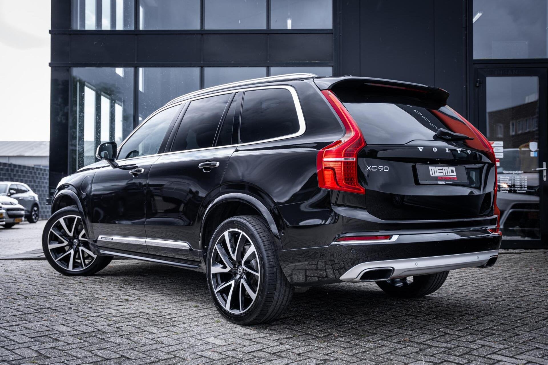 Volvo XC90 2.0 T8 Twin Engine AWD Inscription*VOL!*LUCHT*B&W, Gebruikt, Euro 6, 320 pk, 7 stoelen