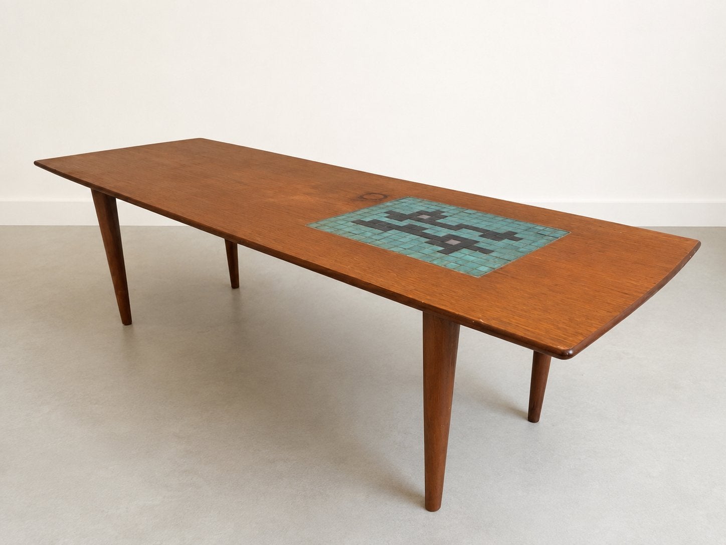 Vintage originele Louis van Teeffelen tafel – teak & mozaïek, Ophalen, 50 tot 100 cm, Zo goed als nieuw, Overige materialen