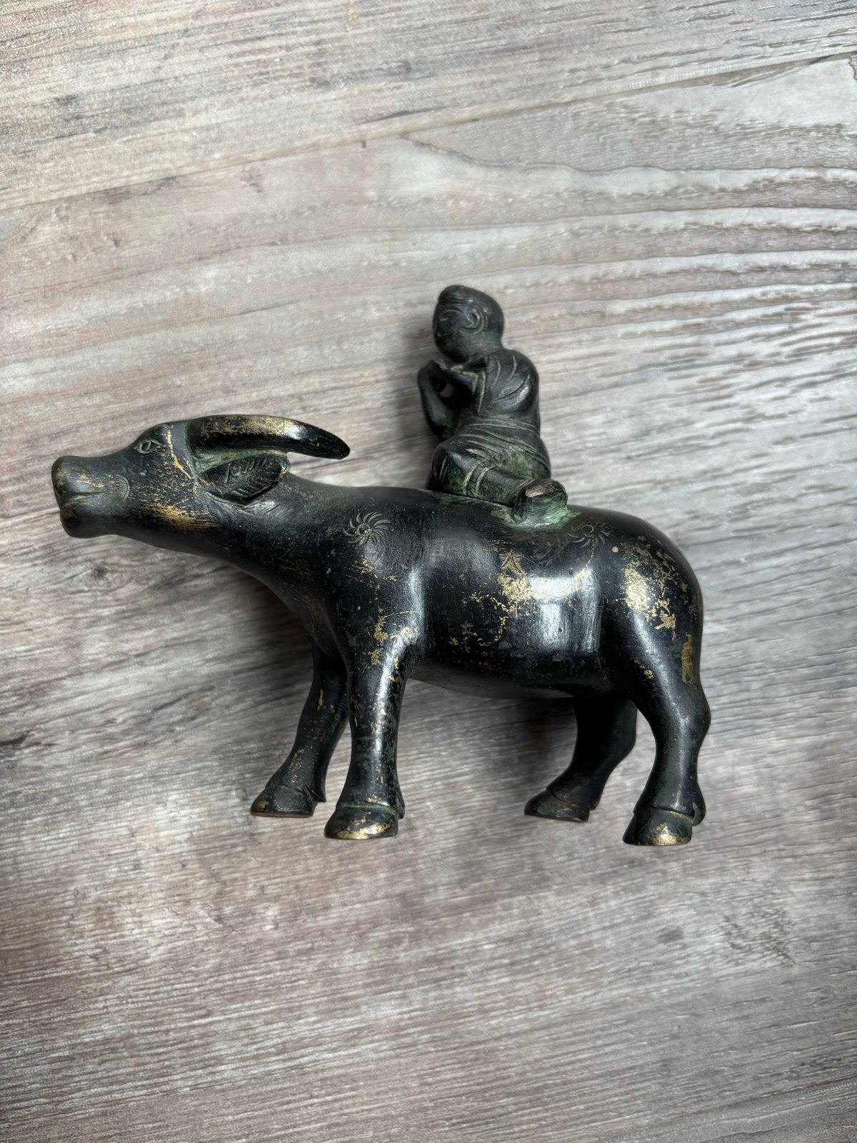 Vintage Bronzen Beeldje: Monnik op Waterbuffel, Ophalen of Verzenden
