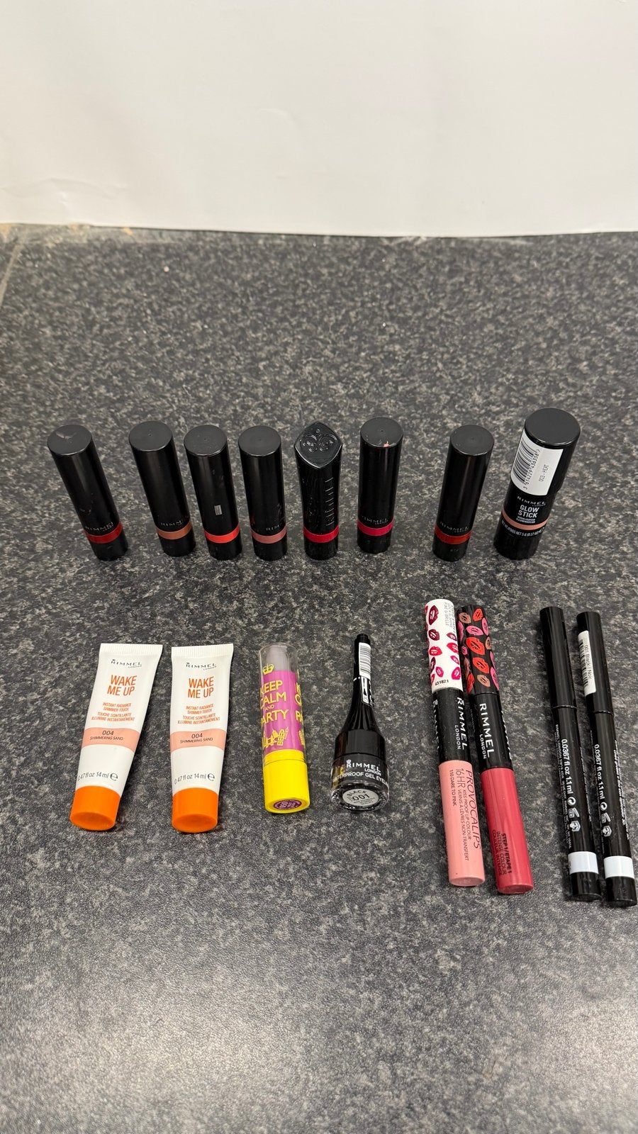 Rimmel Make-up Partij - 16 Stuks, Gebruikt, Overige kleuren, Gehele gezicht, Ophalen of Verzenden