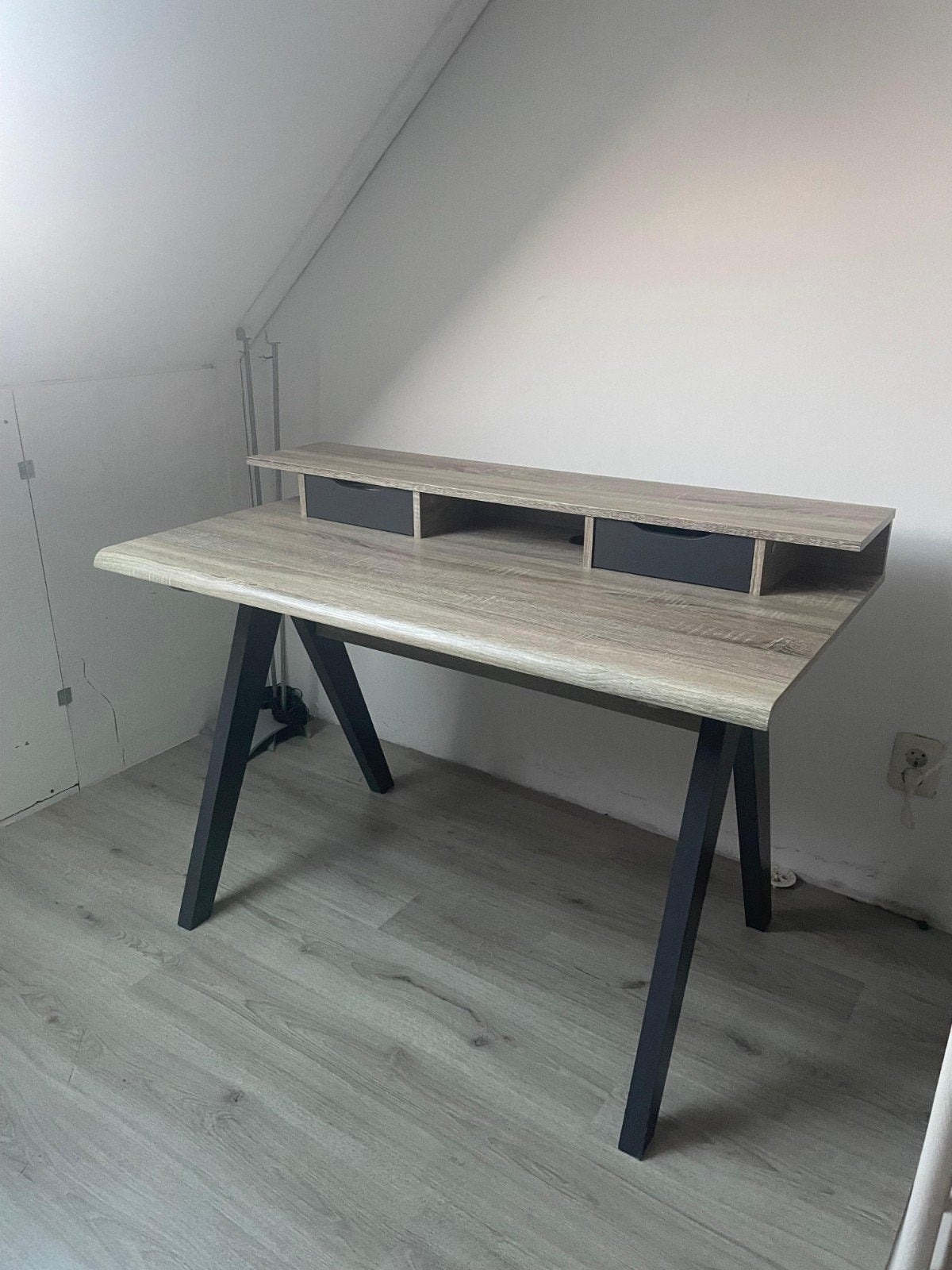 Bureau met opzetplank – 120 cm, Huis en Inrichting, Bureaus, Ophalen, Gebruikt, Spaanplaat of MDF, Overige merken