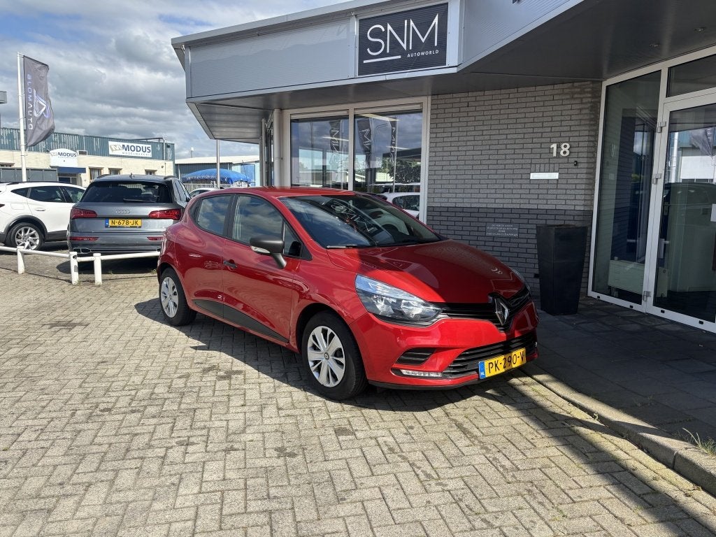 Renault Clio 0.9 TCe Life (bj 2017), 898 cc, Gebruikt, 49 €/maand, Origineel Nederlands