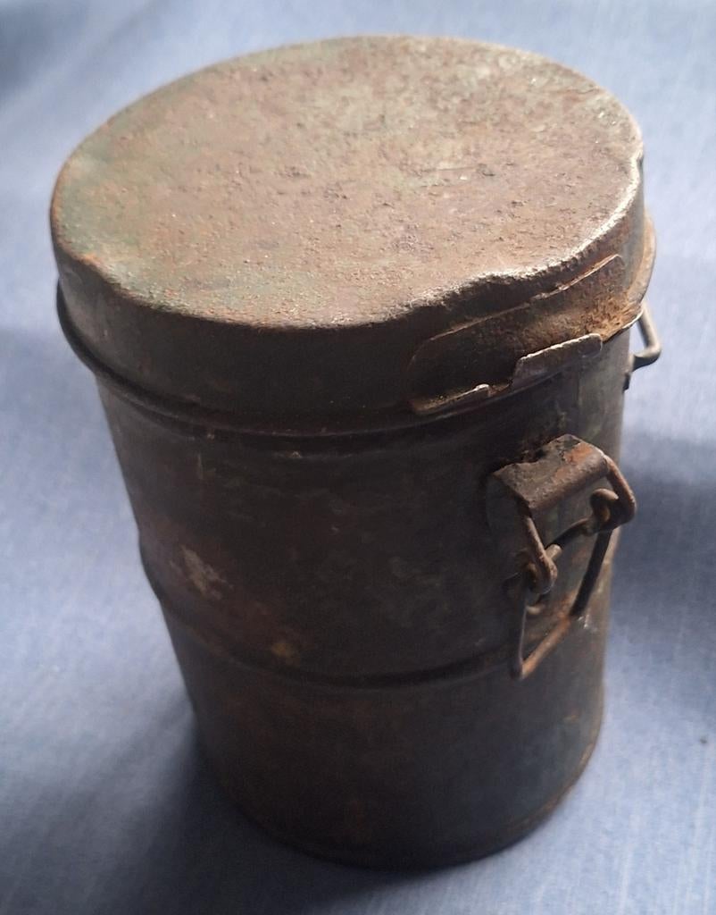 Duitse gasmasker bus EERSTE WERELDOORLOG 1914-1918., Ophalen of Verzenden, Landmacht, Duitsland