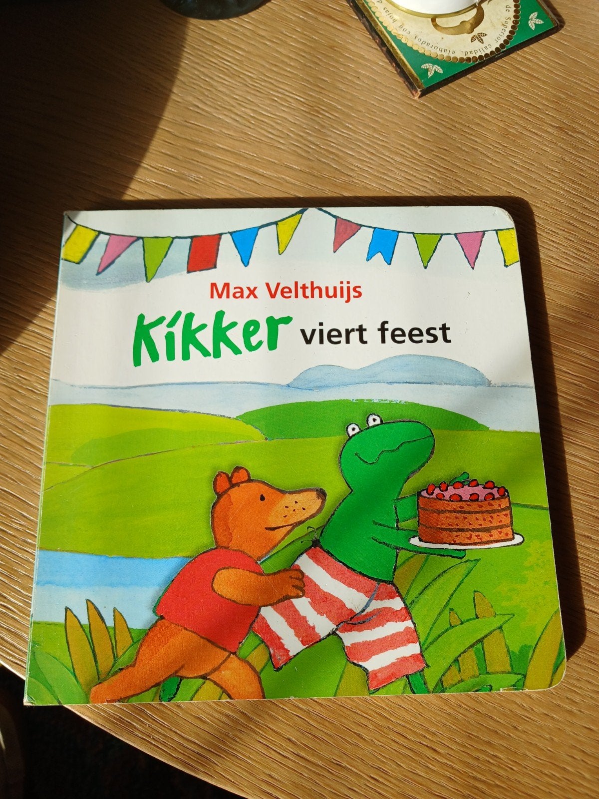 Kikker viert feest - Max Velthuijs (Zo goed als nieuw), Fictie algemeen, Max Velthuijs, Jongen of Meisje, Ophalen of Verzenden
