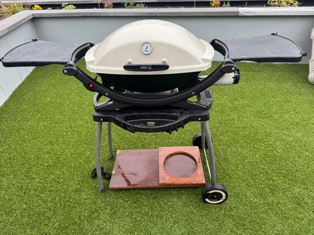 Weber Q2000 BBQ, Ophalen, Zo goed als nieuw