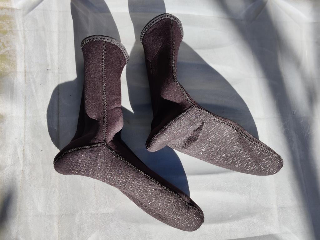Neopreen duiksokken 3mm met antislip, Ophalen of Verzenden, Zo goed als nieuw, Duikpak