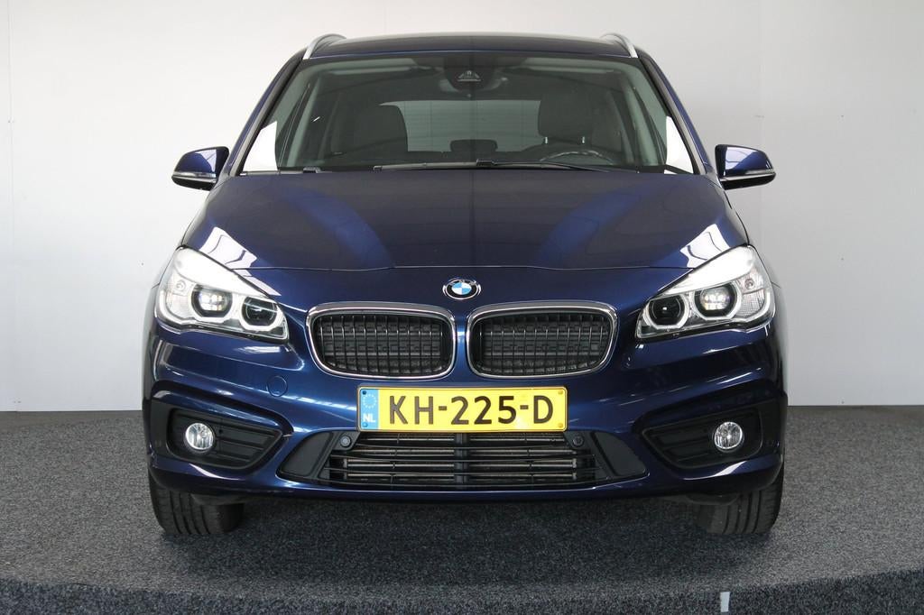 BMW 2-serie Gran Tourer 218i Centennial Executive|Rijklaar p, Auto's, BMW, Voorwielaandrijving, 12 maanden, Gebruikt, Blauw