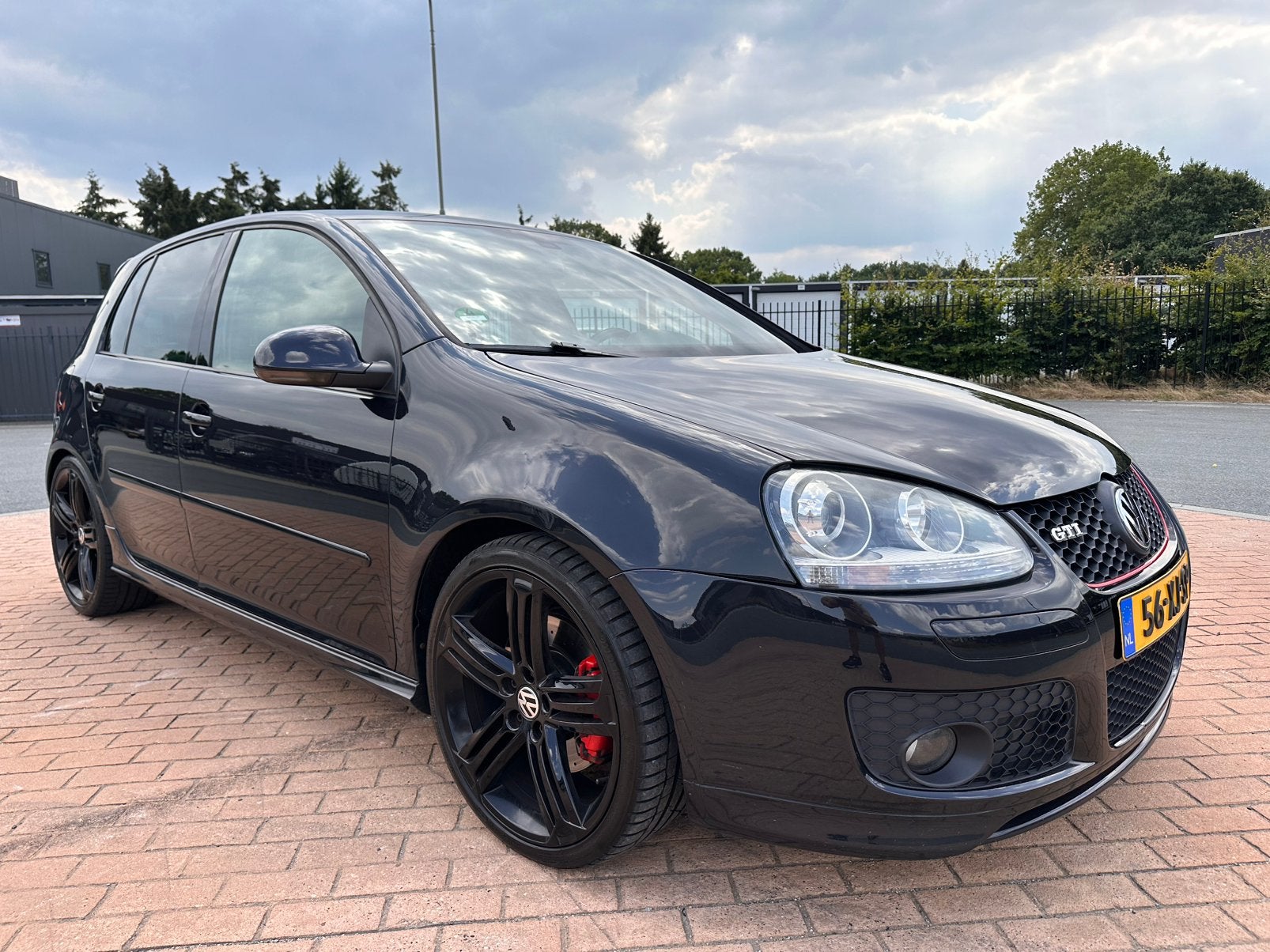 Volkswagen Golf 5 GTI 2.0 TFSI EDITION 30 DSG 352 PK DSG 18", 4 cilinders, 1984 cc, Leder en Stof, Zwart