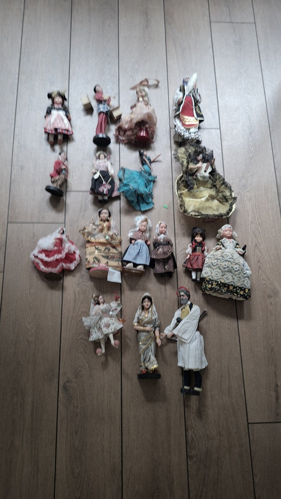 Grote verzameling vintage poppen - diverse culturen, Ophalen of Verzenden, Gebruikt, Pop