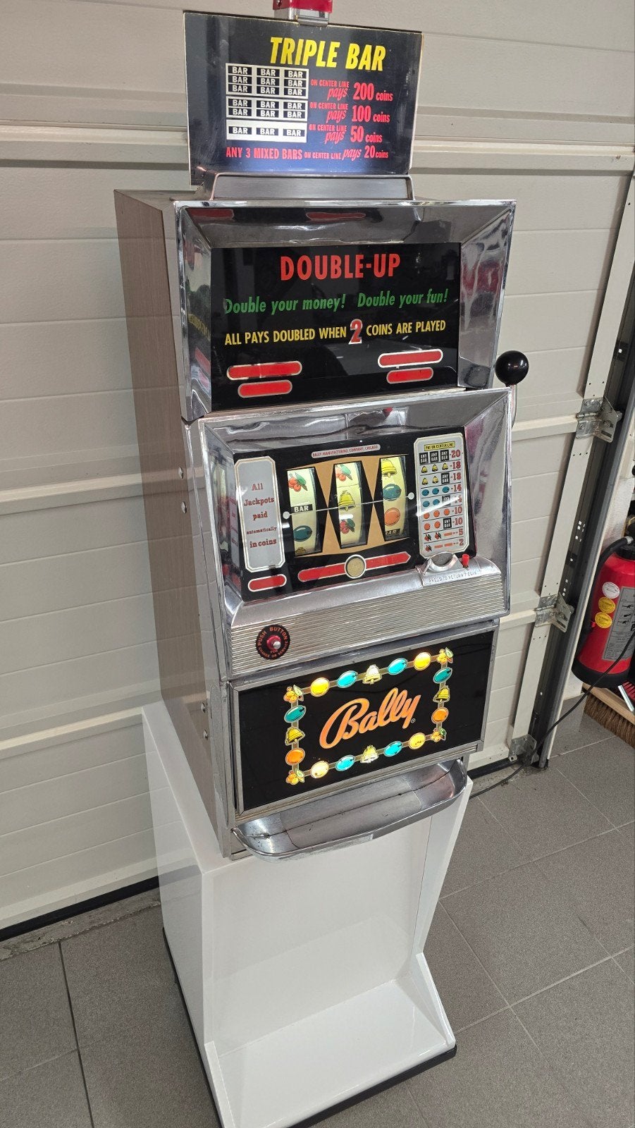 Gerestaureerde Bally Triple Bar Double-Up gokkast – volledig, Euro, Ophalen, Gebruikt