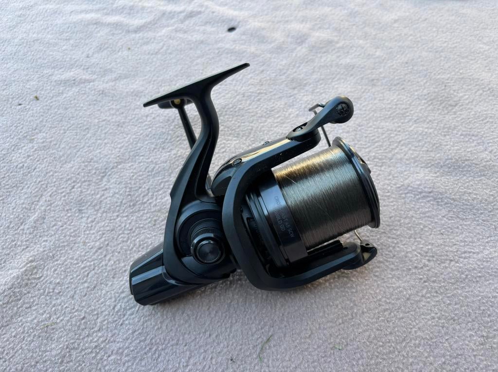 Daiwa crosscast 45 scw 5000ld qd big pit molen, Ophalen of Verzenden, Gebruikt, Molen
