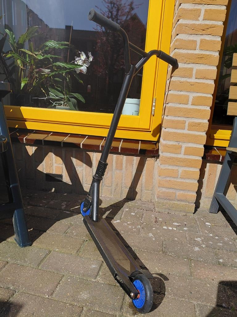 Donkerblauwe step, in hoogte verstelbaar, Fietsen en Brommers, Steps, Ophalen, Gebruikt, Gewone step