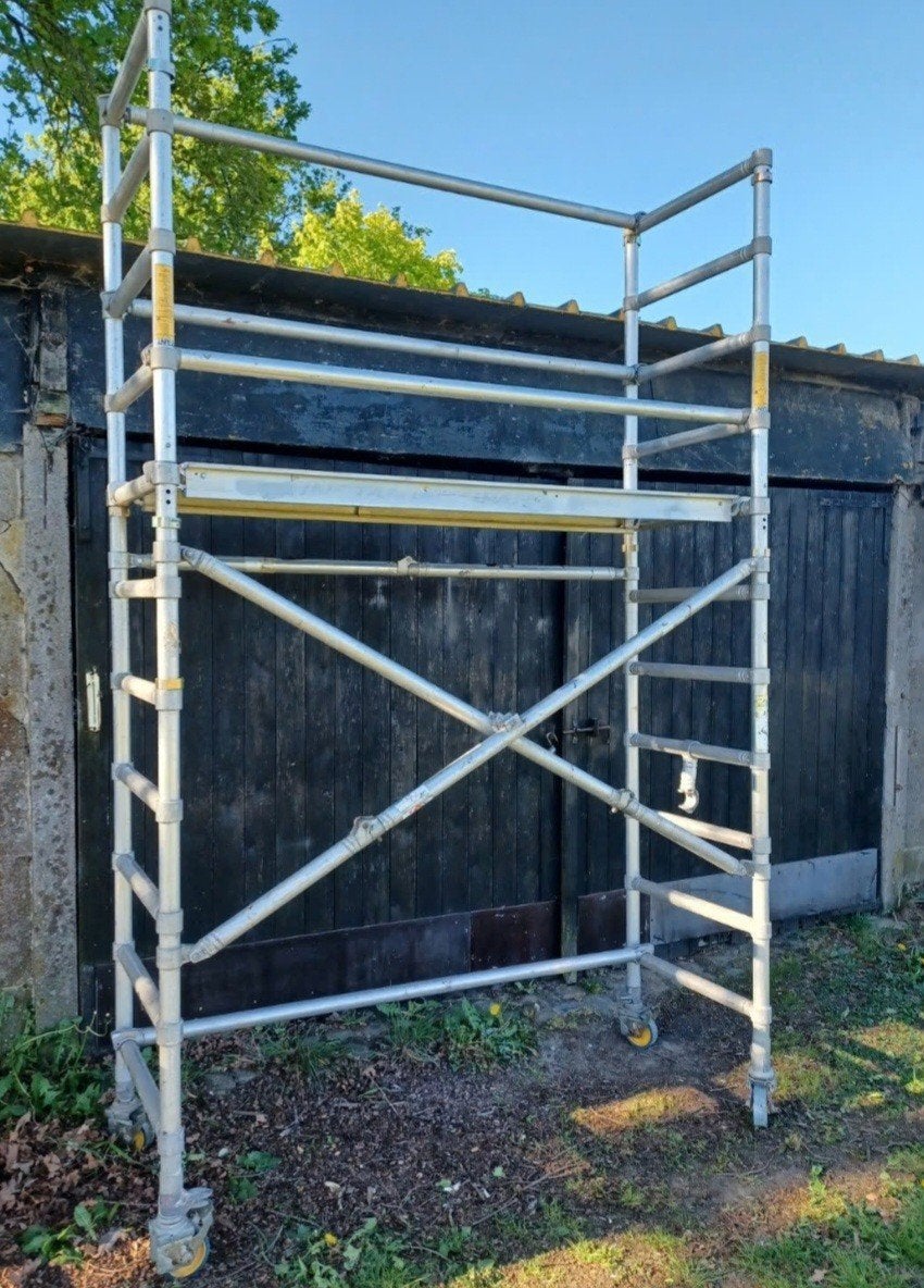 Altrex steiger te koop 6m werkhoogte klaar met grote verbouw, Doe-het-zelf en Verbouw, Ophalen of Verzenden, Gebruikt, Rolsteiger of Kamersteiger